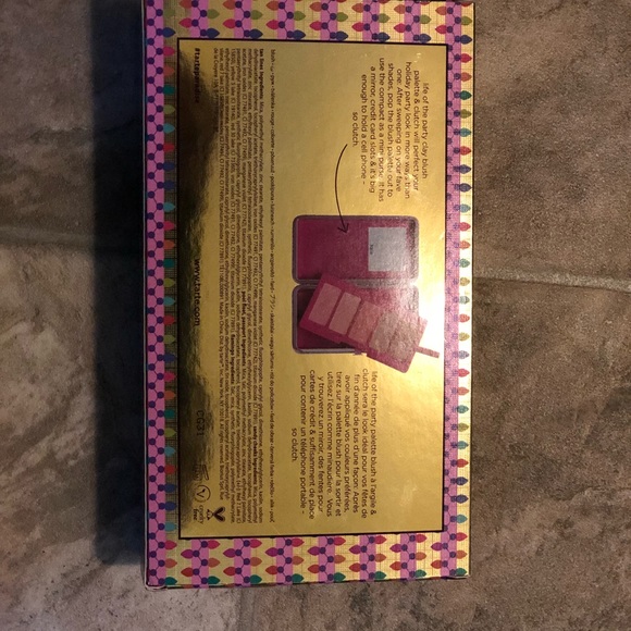 Tarte high performance blush clutch - Picture 5 of 5